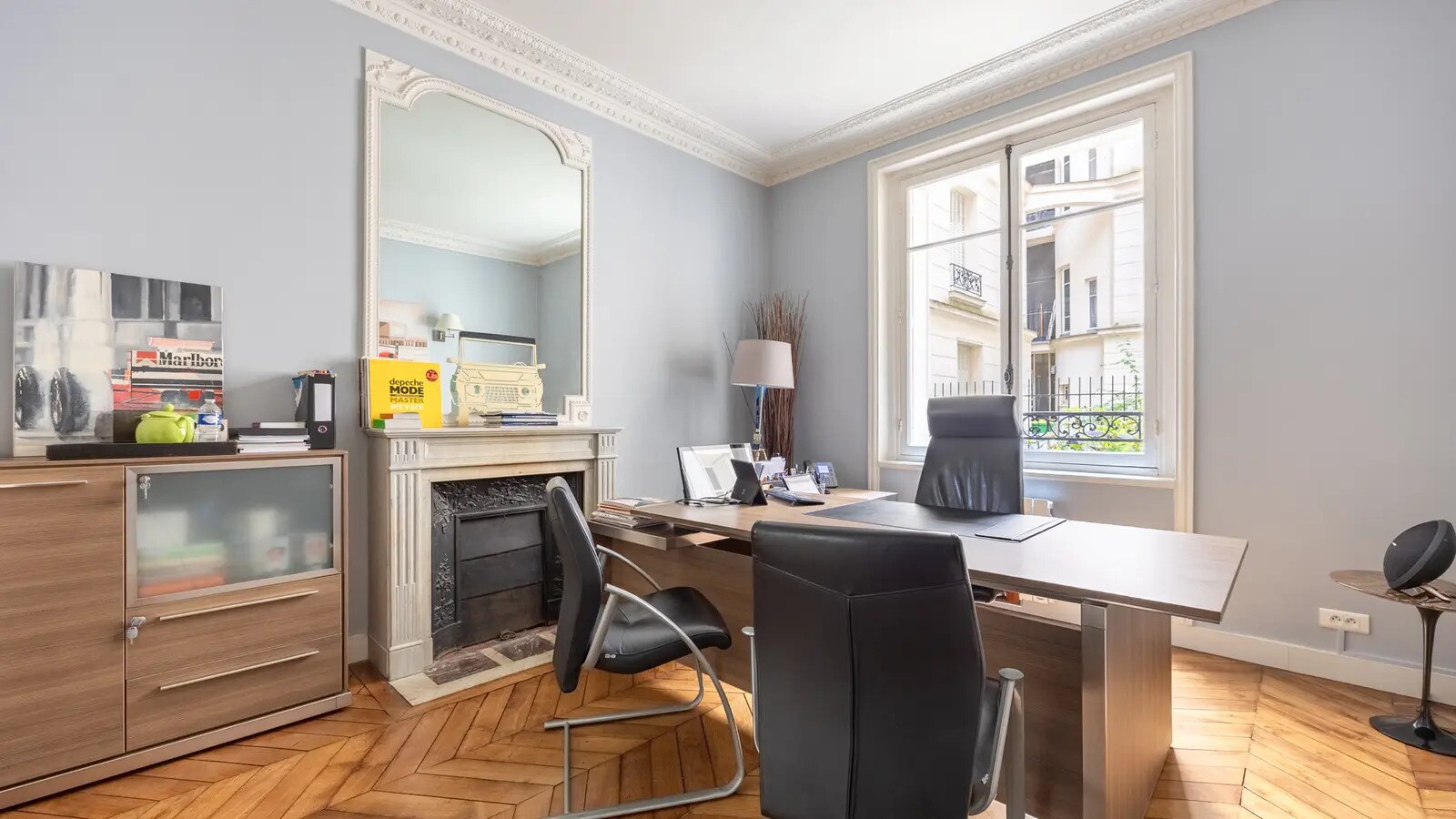 Office in Paris for sale Building Photo- Image 1 of 14