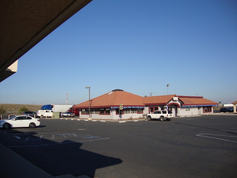 2275 F St, Livingston, CA à louer - Autre - Image 3 de 15