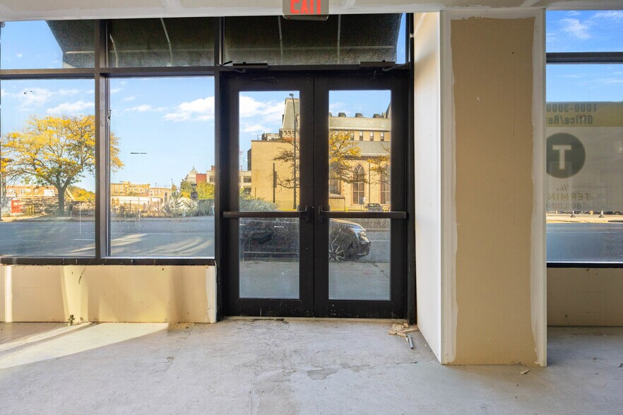 65 W Broad St, Rochester, NY à louer - Photo du bâtiment - Image 2 de 37