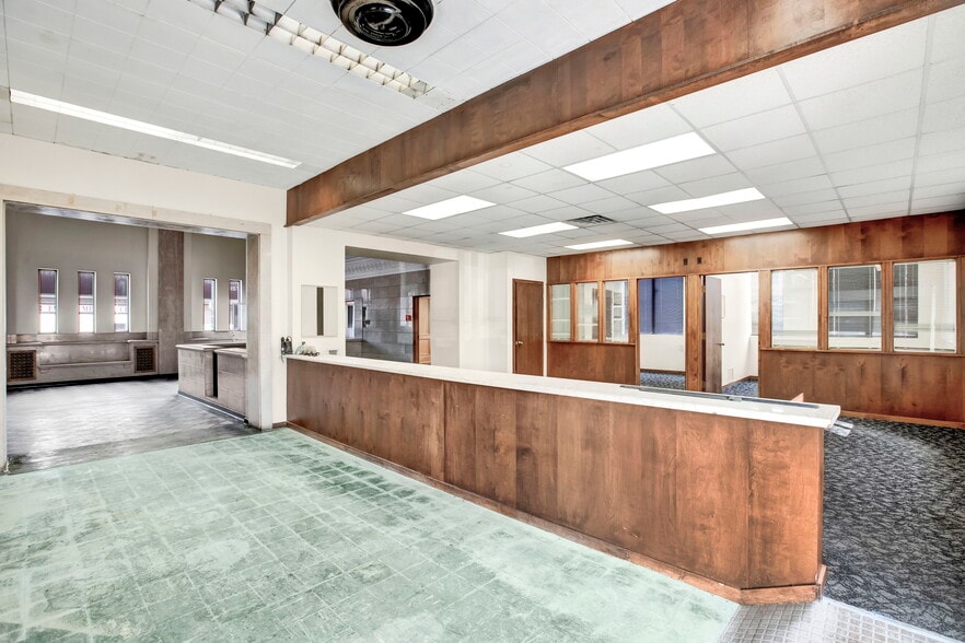 2201-03 Broadway, East Chicago, IN for sale - Interior Photo - Image 3 of 18