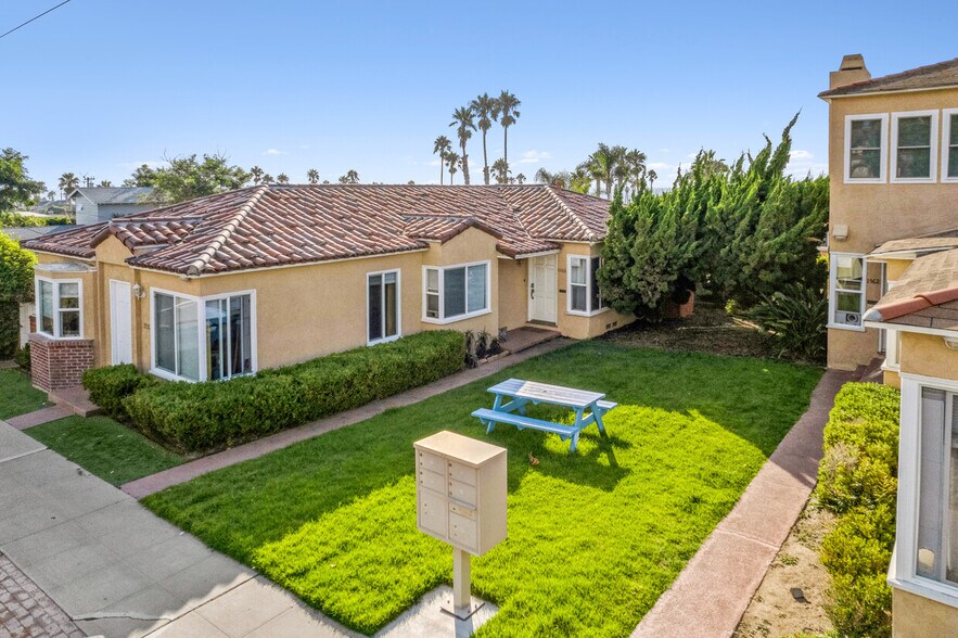 1558 Ebers St, San Diego, CA à vendre - Photo du bâtiment - Image 3 de 38