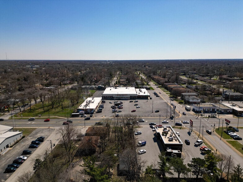 1205-1245 E Sibley Blvd, Dolton, IL à louer - Photo du bâtiment - Image 2 de 8