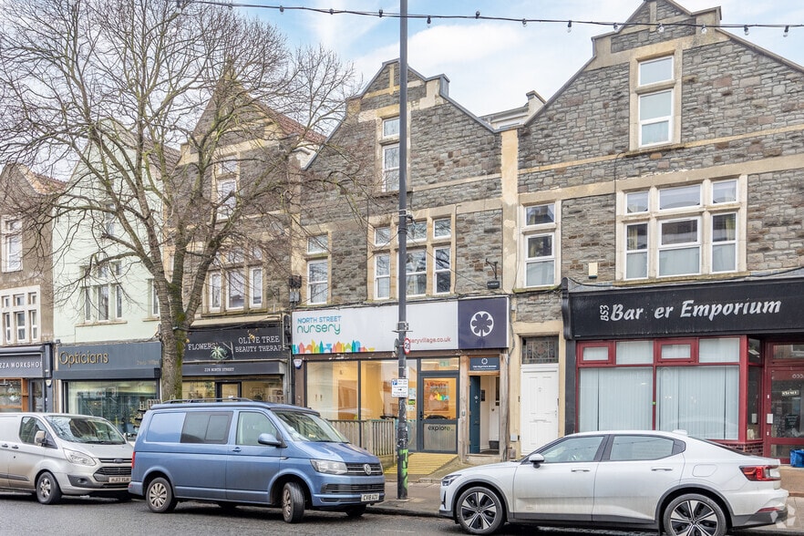 226 North St, Bristol à vendre - Photo principale - Image 1 de 3