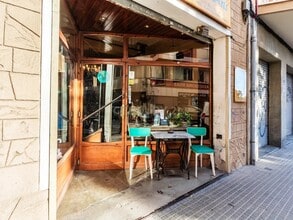 Retail in Esplugues de Llobregat, Barcelona for lease Interior Photo- Image 2 of 24