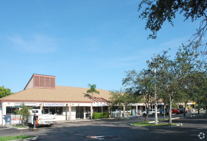 4040 SW 69th Ave, Miramar, FL à vendre - Photo du bâtiment - Image 3 de 29