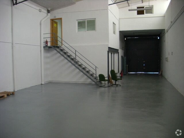 Industriel dans Torrejón de Ardoz, Madrid à vendre - Photo du bâtiment - Image 2 de 45