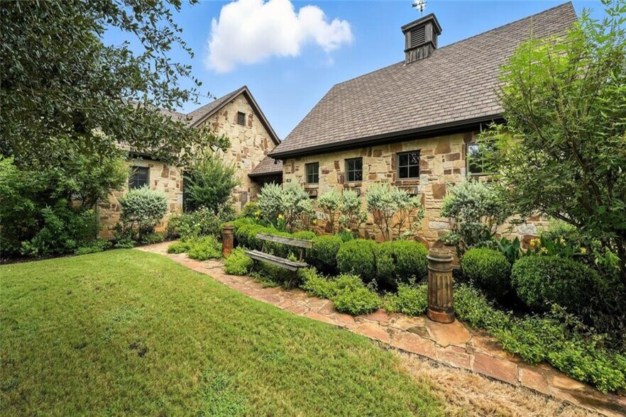 705 Antioch Rd, Paige, TX à vendre - Photo du bâtiment - Image 3 de 40