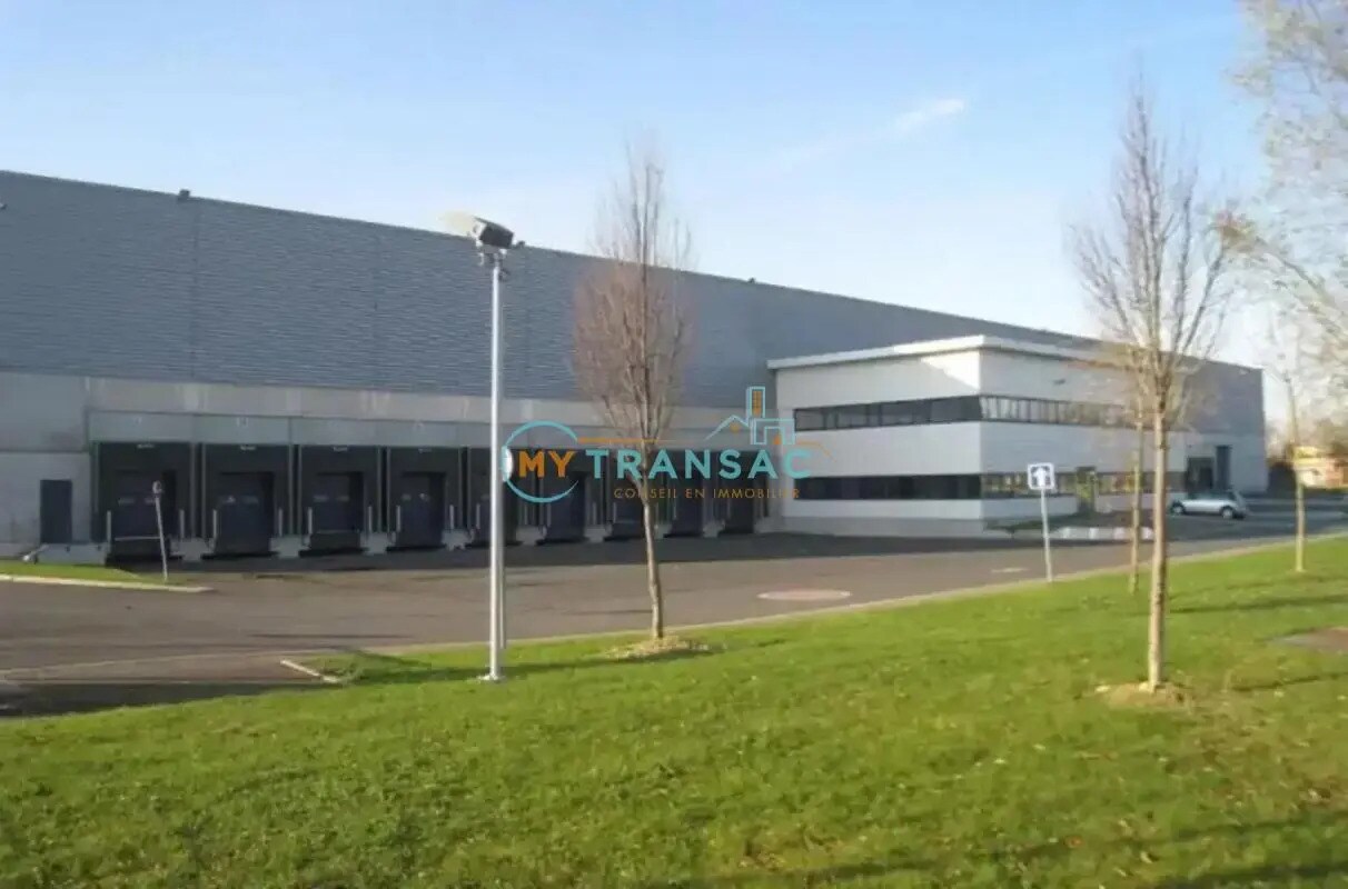 Industrial in Bonneuil-sur-Marne for lease Building Photo- Image 1 of 16