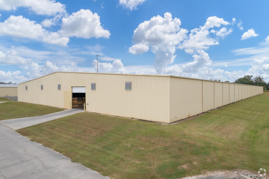 1633 Clay Rd, Valdosta, GA for lease - Building Photo - Image 1 of 7