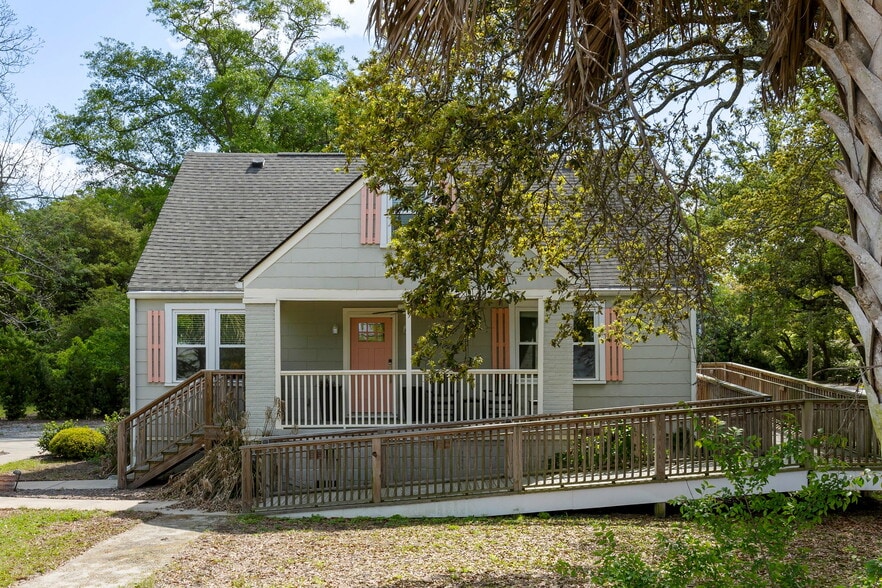 1536 Folly Rd, Charleston, SC for lease - Building Photo - Image 2 of 16