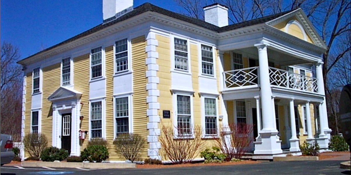 827 Main St, Woburn, MA à louer Photo du bâtiment- Image 1 de 8