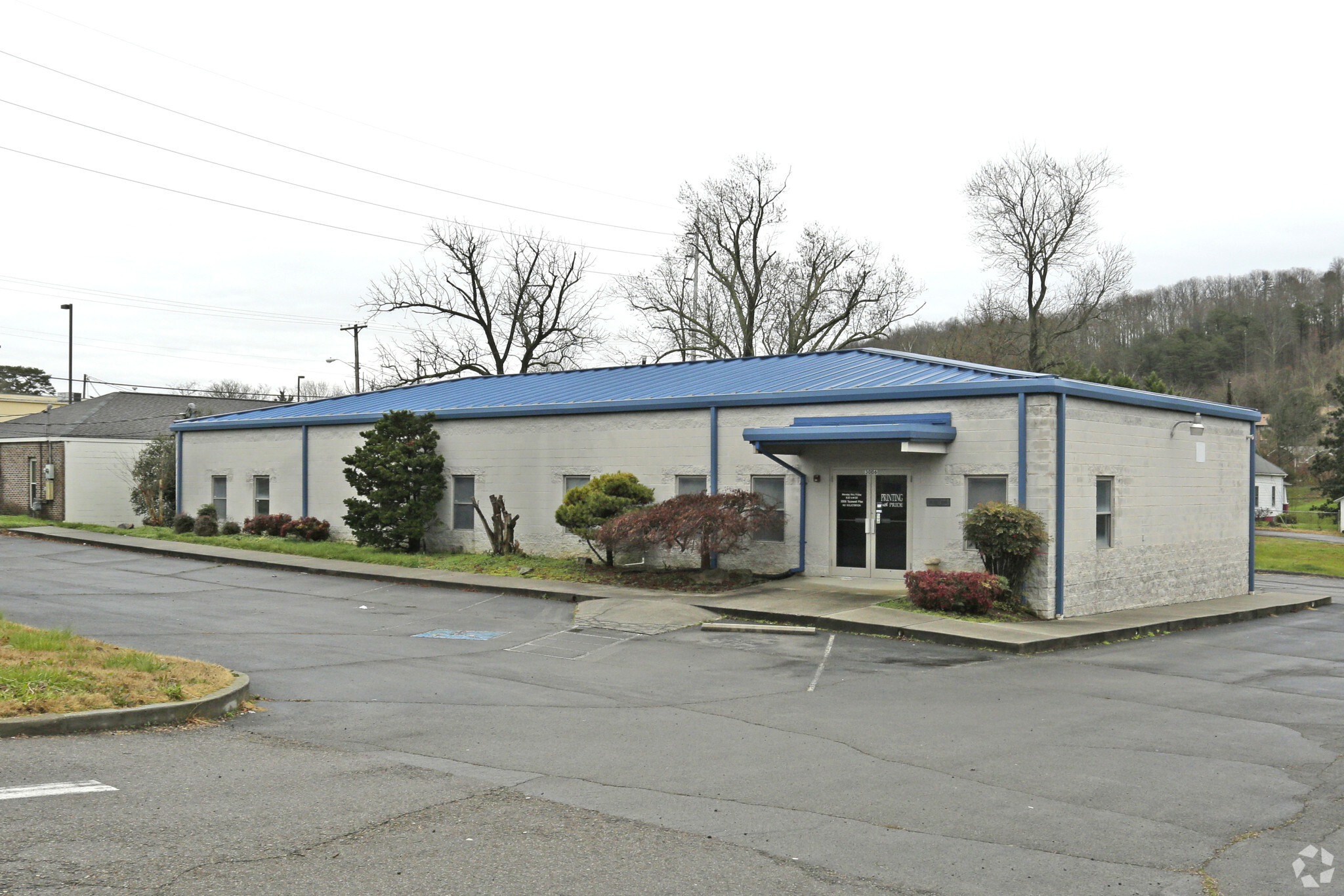 3006 Tazewell Pike, Knoxville, TN for lease Primary Photo- Image 1 of 6