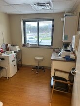 26151 Euclid Ave, Euclid, OH à louer Photo intérieure- Image 2 de 8