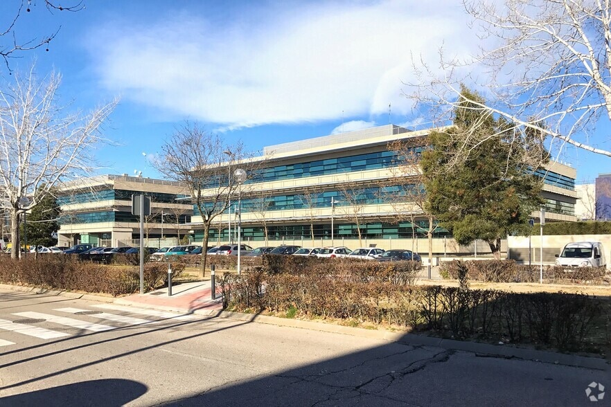 Calle Chile, 4, Las Rozas de Madrid, Madrid for sale - Building Photo - Image 2 of 9