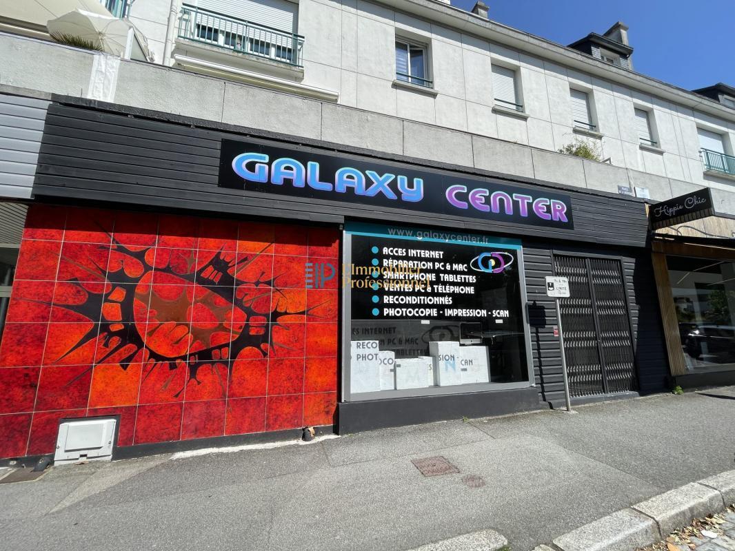 Retail in Lorient for sale Building Photo- Image 1 of 5