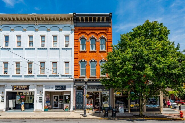 More details for 305 N Queen St, Lancaster, PA - Retail for Sale