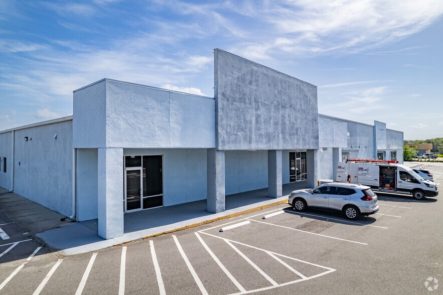 106 W North Blvd, Leesburg, FL for lease - Building Photo - Image 2 of 8
