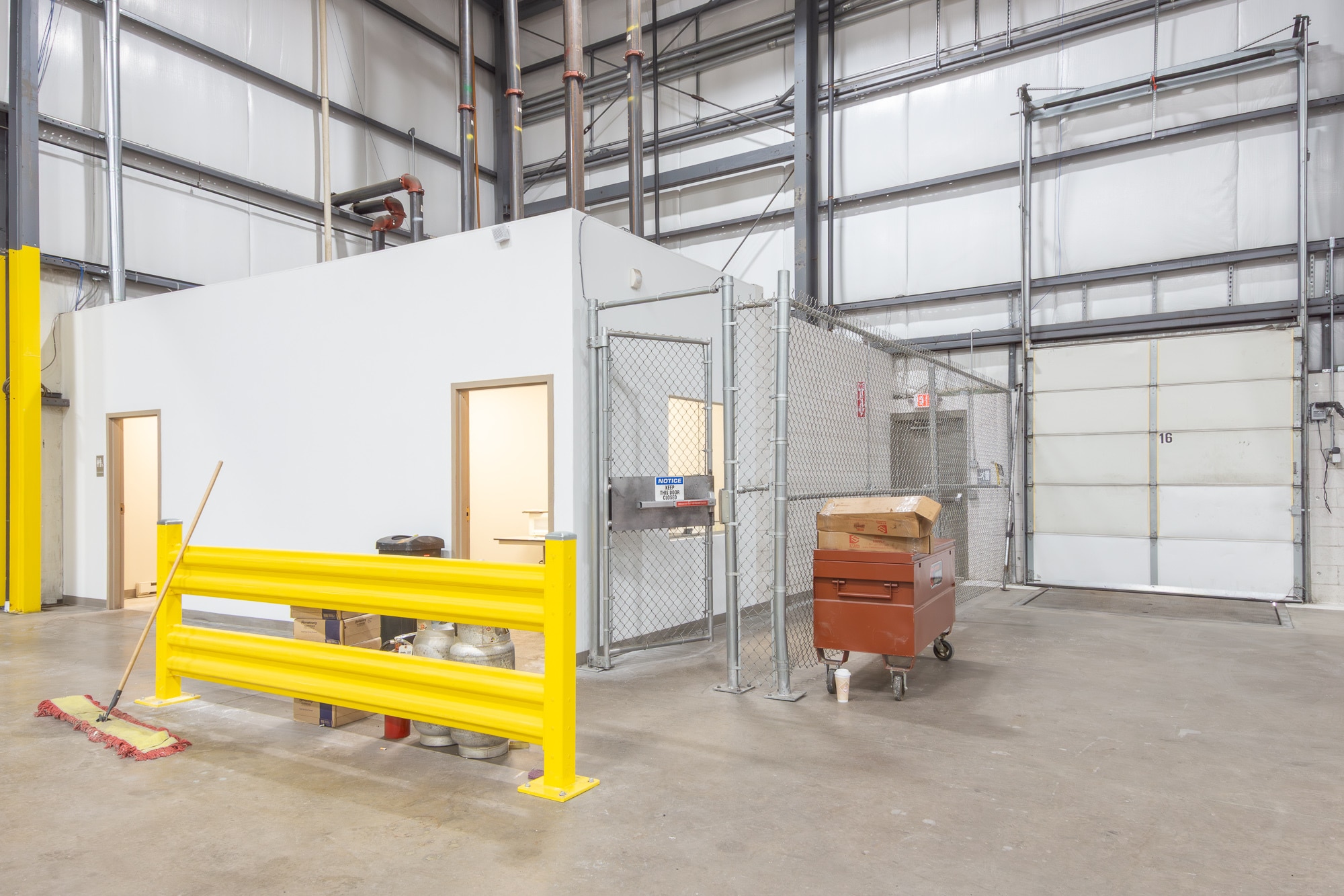 175 New Commerce Blvd, Hanover Township, PA for lease Interior Photo- Image 1 of 8