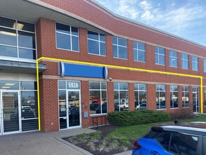 5896-5932 Boul Henri-Bourassa O, Montréal, QC for lease Building Photo- Image 2 of 6