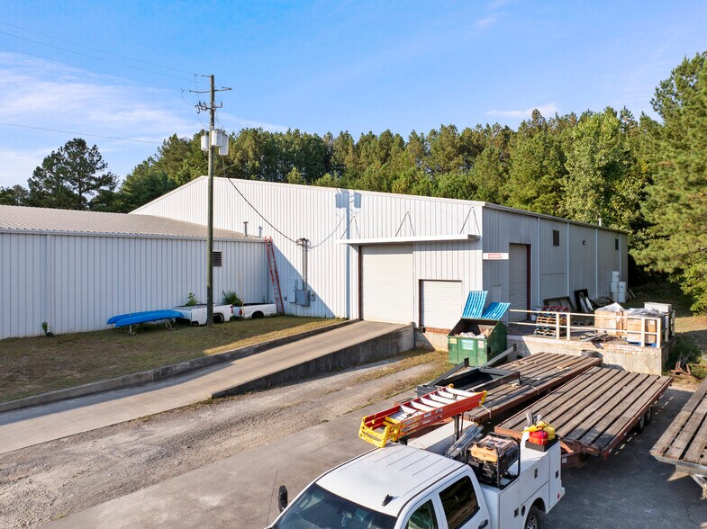 425 Wilbanks Dr, Ball Ground, GA à vendre - Photo du bâtiment - Image 3 de 7