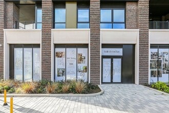 Conington Rd, Londres à louer Photo du bâtiment- Image 1 de 5