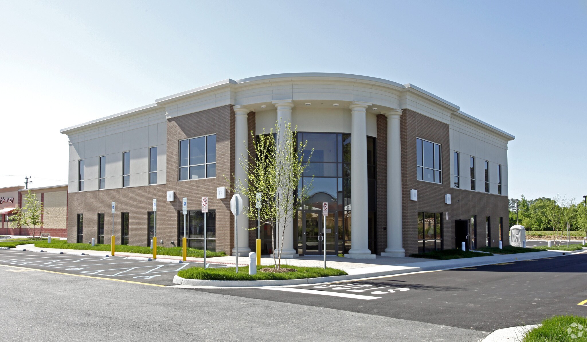 1533 Volvo Pky, Chesapeake, VA for sale Primary Photo- Image 1 of 4