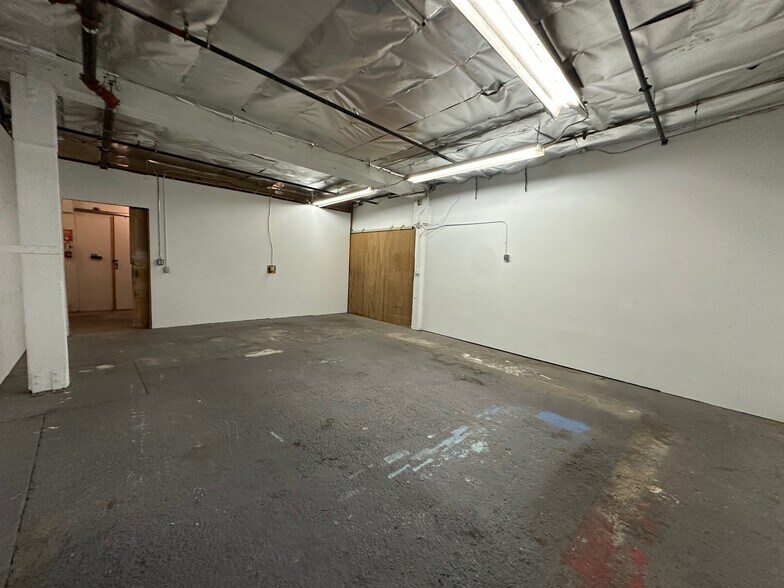 3707-3711 Medford St, Los Angeles, CA à louer - Photo du bâtiment - Image 2 de 13