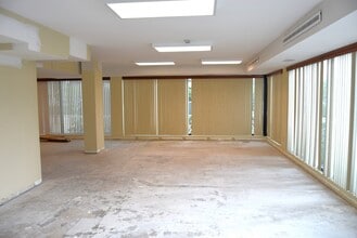 630 US Highway 1, North Palm Beach, FL for lease Interior Photo- Image 2 of 5