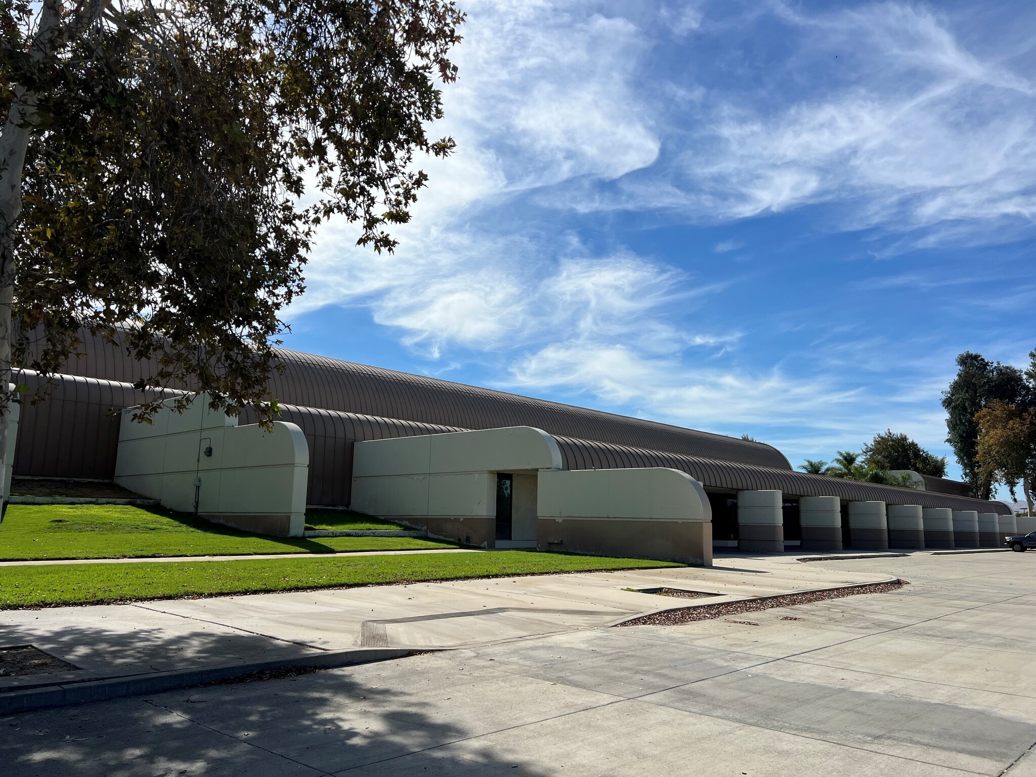 115 N Del Rosa Dr, San Bernardino, CA for lease Interior Photo- Image 1 of 29
