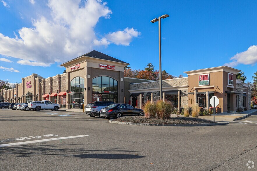 5-7 Colby Ct, Bedford, NH à louer - Photo principale - Image 1 de 4