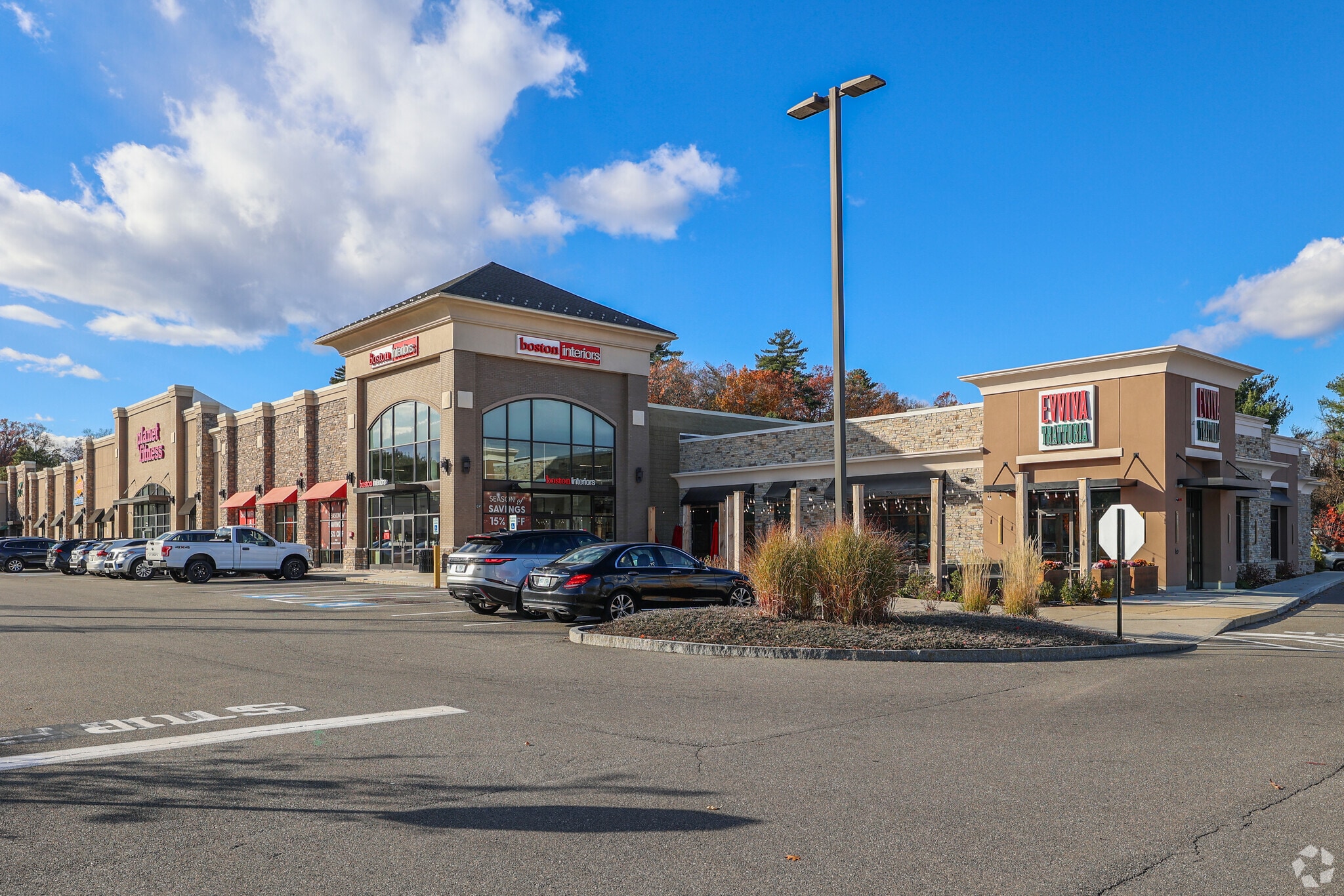 5-7 Colby Ct, Bedford, NH for lease Primary Photo- Image 1 of 5