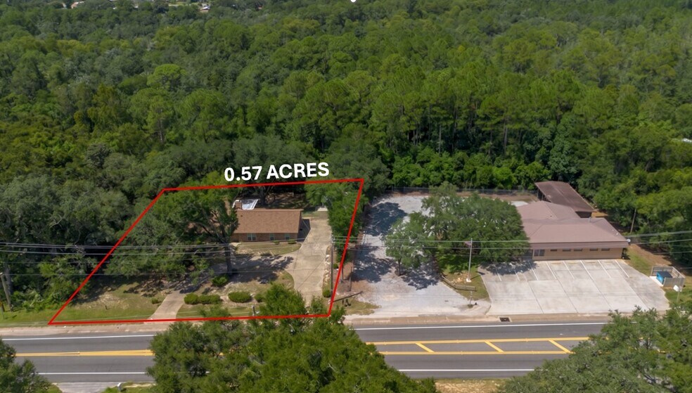 6904 Fairfield Dr, Pensacola, FL à vendre - Photo du bâtiment - Image 2 de 20