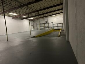 1201 E 18th St, Owensboro, KY for lease Interior Photo- Image 1 of 16