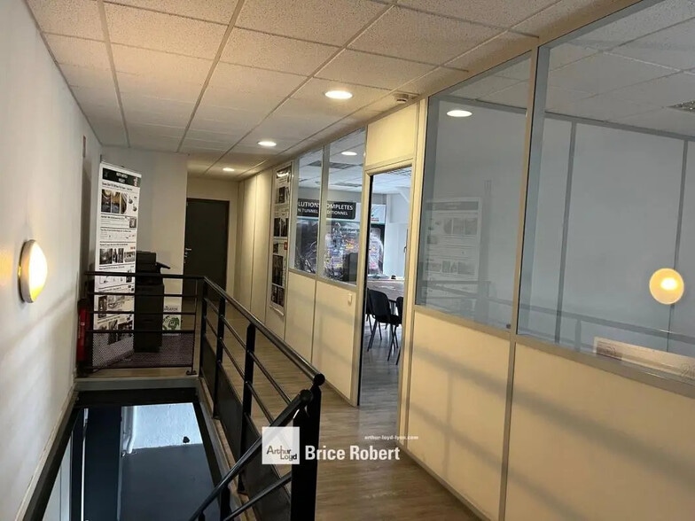 Flex dans Saint-Priest à louer - Photo intérieure - Image 3 de 6