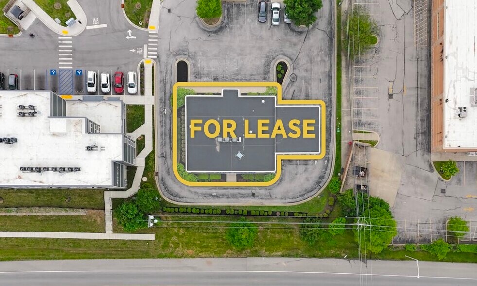 6409 Polo Club Ln, Lexington, KY à louer - Photo du bâtiment - Image 3 de 8