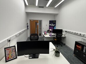 31 Russell St, Liverpool for lease Interior Photo- Image 1 of 2