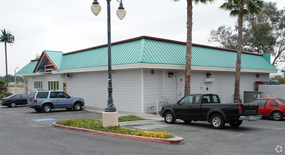 25261 The Old Rd, Stevenson Ranch, CA for sale - Building Photo - Image 2 of 5