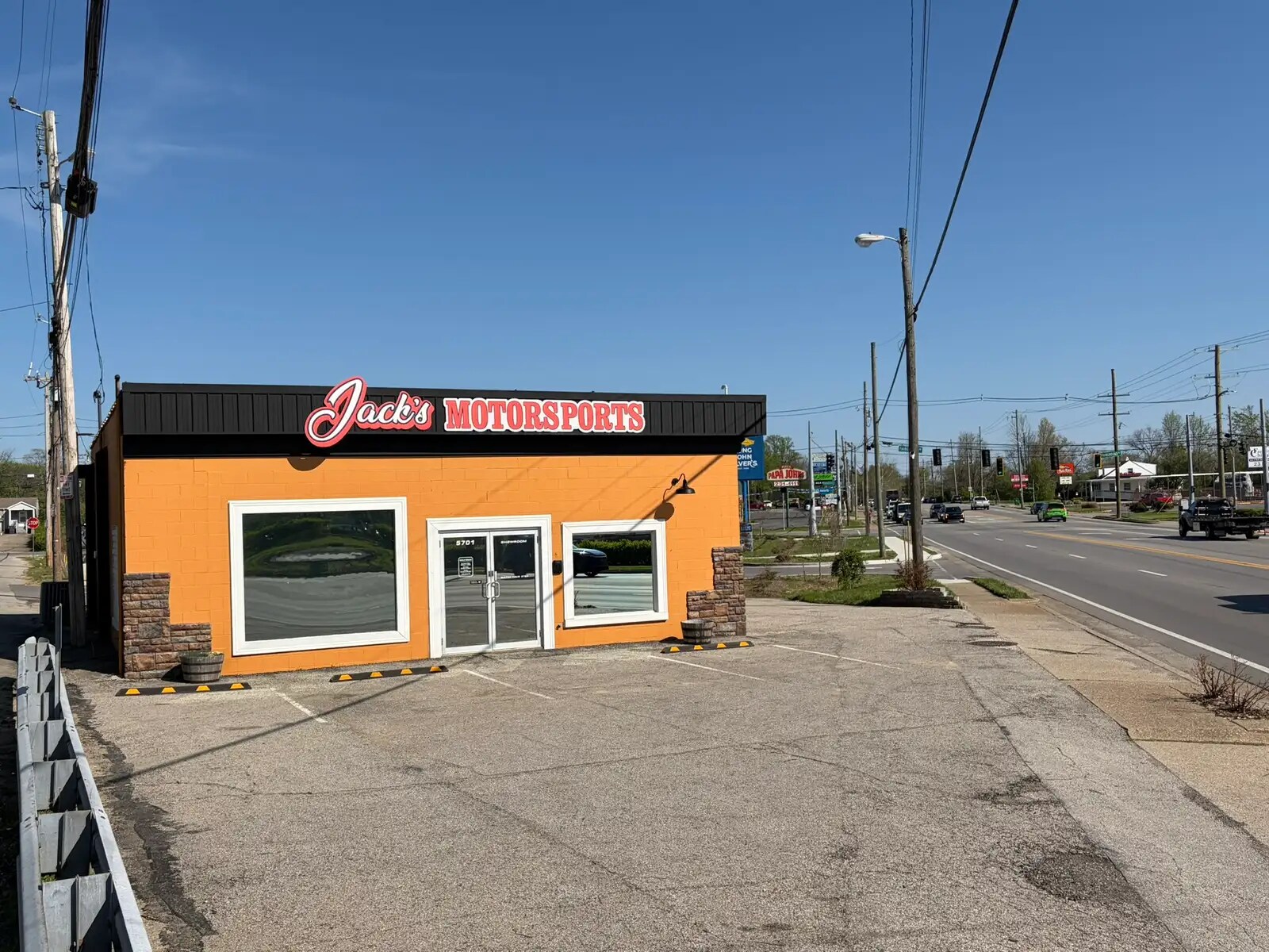 5701 Bardstown Rd, Louisville, KY for lease Primary Photo- Image 1 of 8