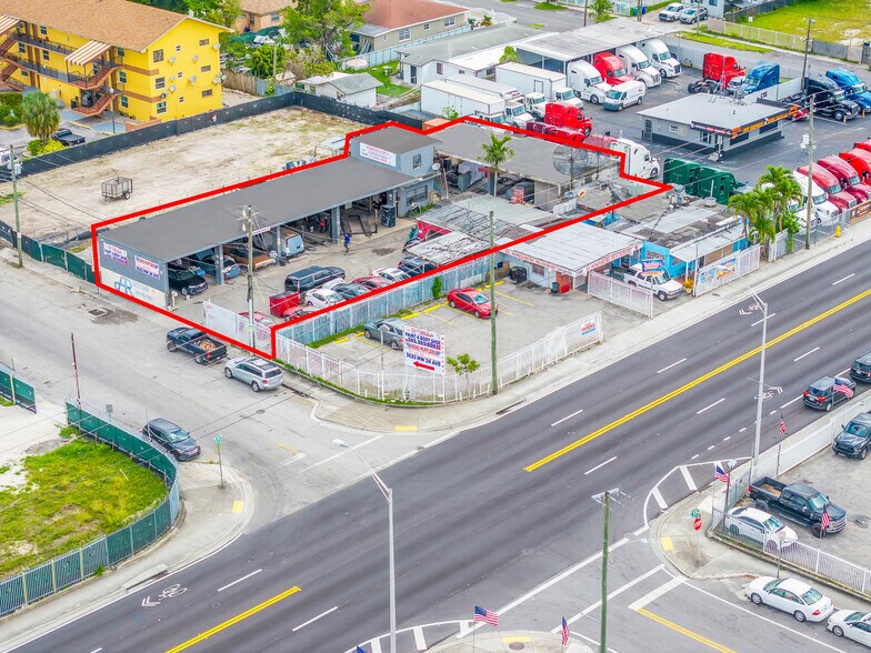 2395 NW 36th St, Miami, FL à louer - Aérien - Image 3 de 11