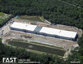 302 Parktowne Blvd, Edgewater, FL à louer Photo intérieure- Image 2 de 4