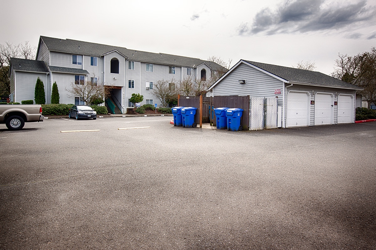 710 N Broadway St, Estacada, OR à vendre Photo principale- Image 1 de 1