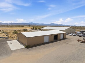 1125 N Lowell Rd, Golden Valley, AZ for lease Interior Photo- Image 1 of 21