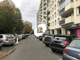 Plus de détails pour Commerce de détail à louer