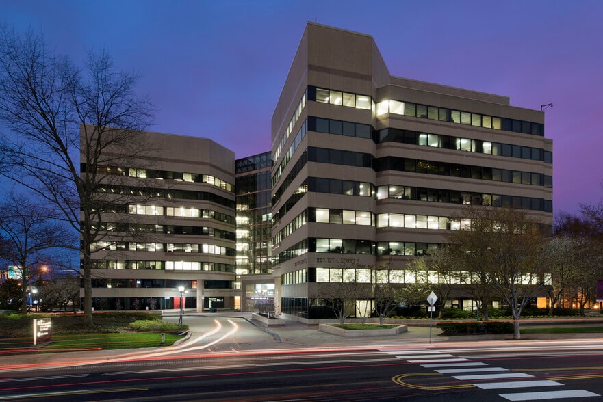 201 12th St S, Arlington, VA for lease - Building Photo - Image 2 of 3