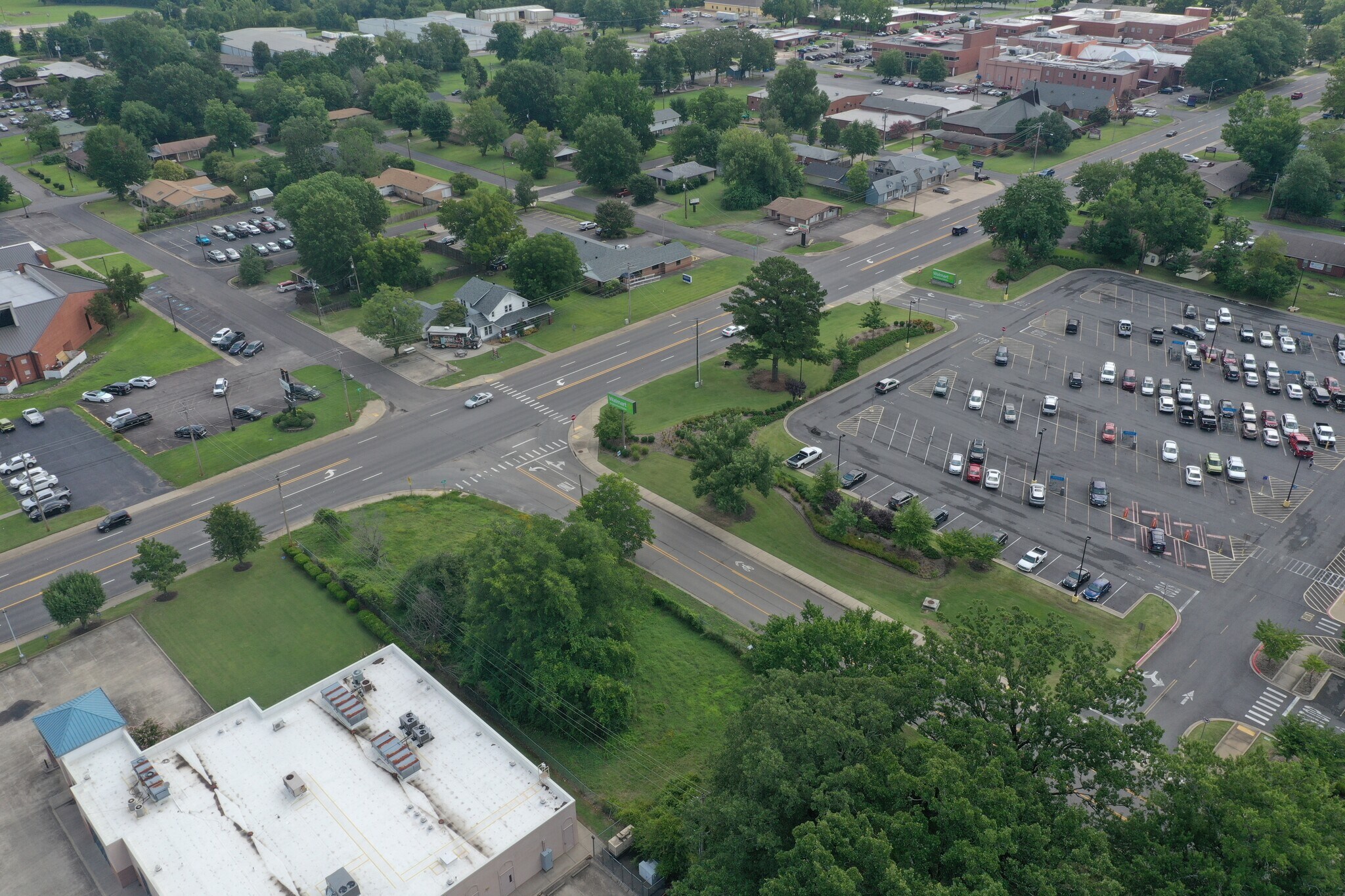 2203 W Main St, Russellville, AR à vendre Photo du bâtiment- Image 1 de 4