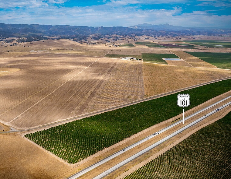 59020 Paris Valley Rd, San Lucas, CA for sale - Building Photo - Image 1 of 15
