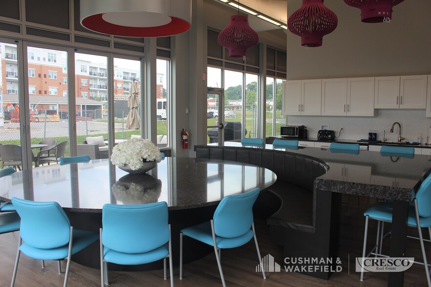 33095 Bainbridge Rd, Solon, OH à louer - Photo intérieure - Image 2 de 10