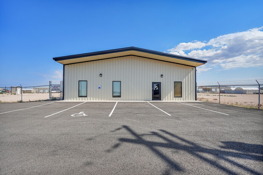 8810 E County Road 95, Midland, TX for lease - Building Photo - Image 3 of 27