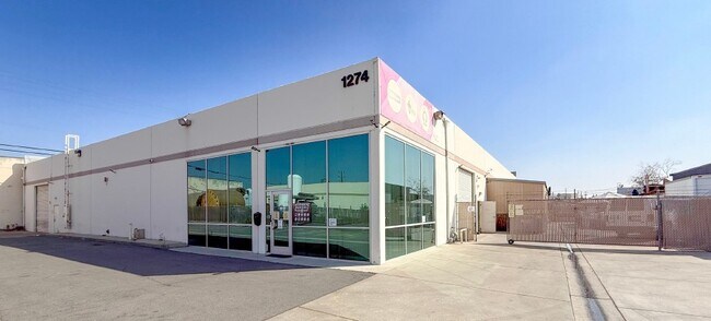 Plus de détails pour 1274 N Grove St, Anaheim, CA - Industriel à louer