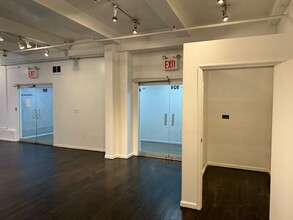 241 W 37th St, New York, NY for lease Interior Photo- Image 2 of 9